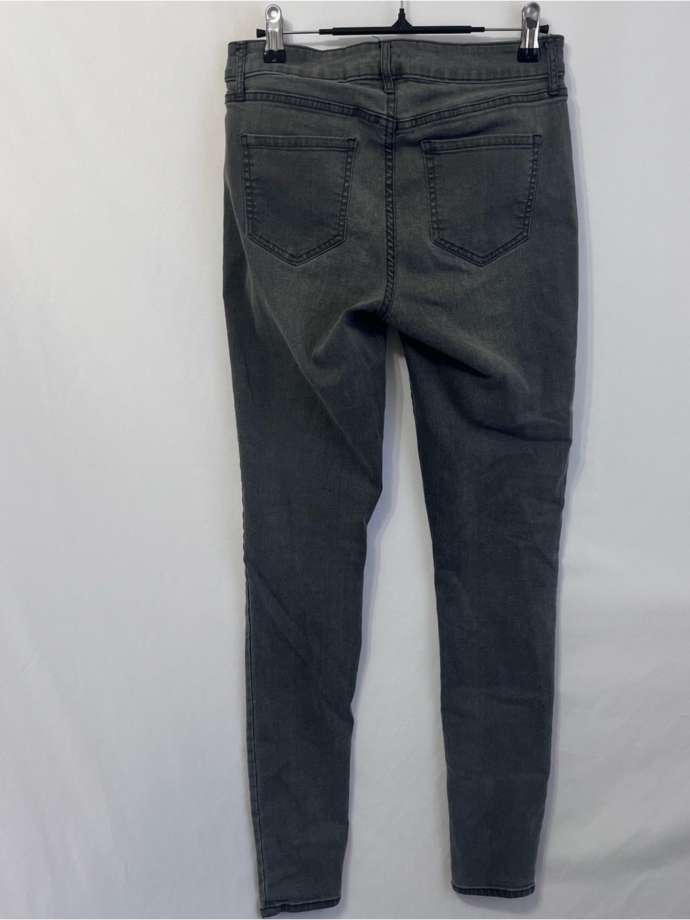 Old Navy Women's Faded Black Super Ajuste Skinny Jeans - Picture 2 of 11